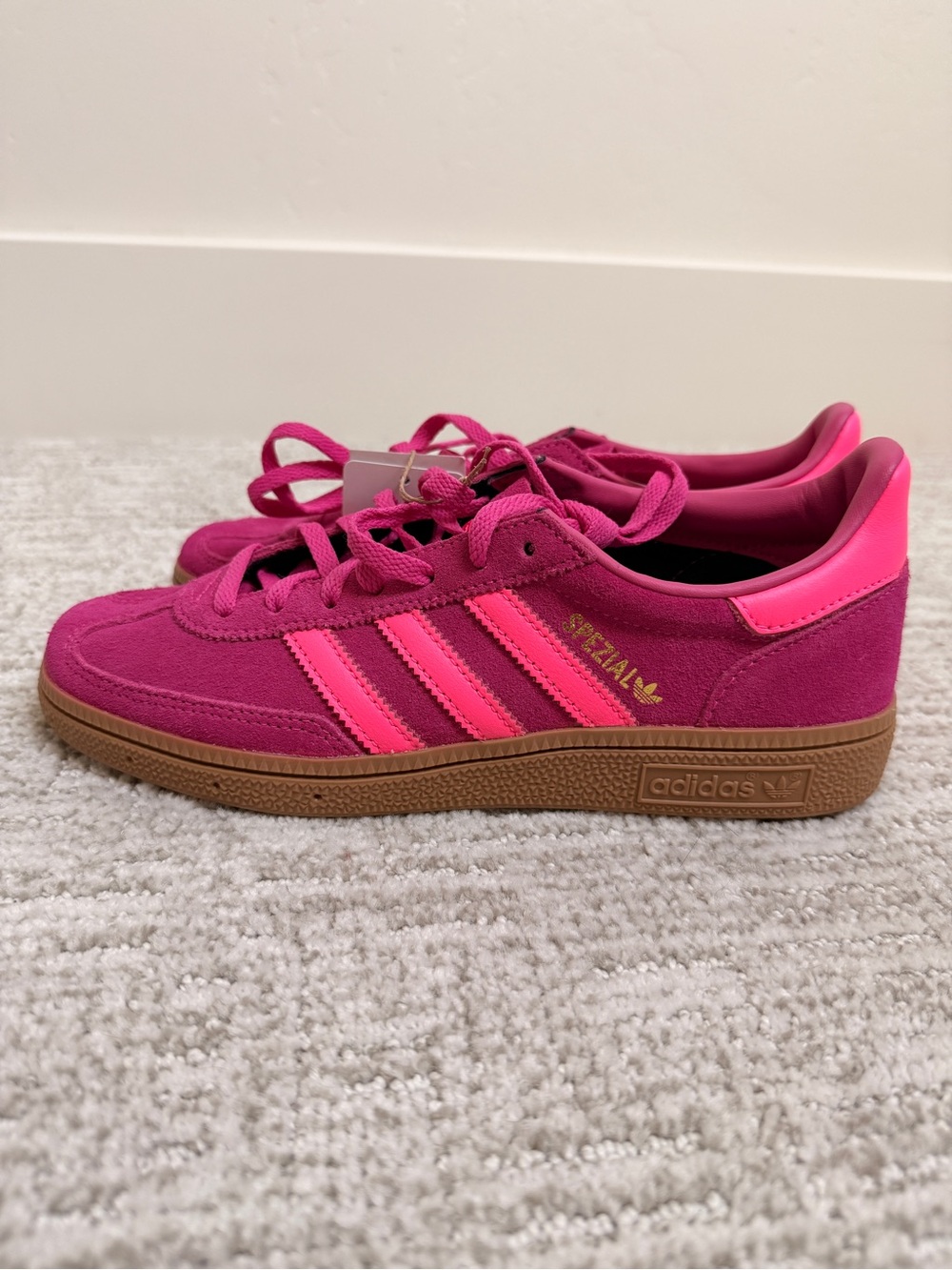 adidas Spezial Suede Sneakers  (Women 7) - Fuchsia with Hot Pink Stripes